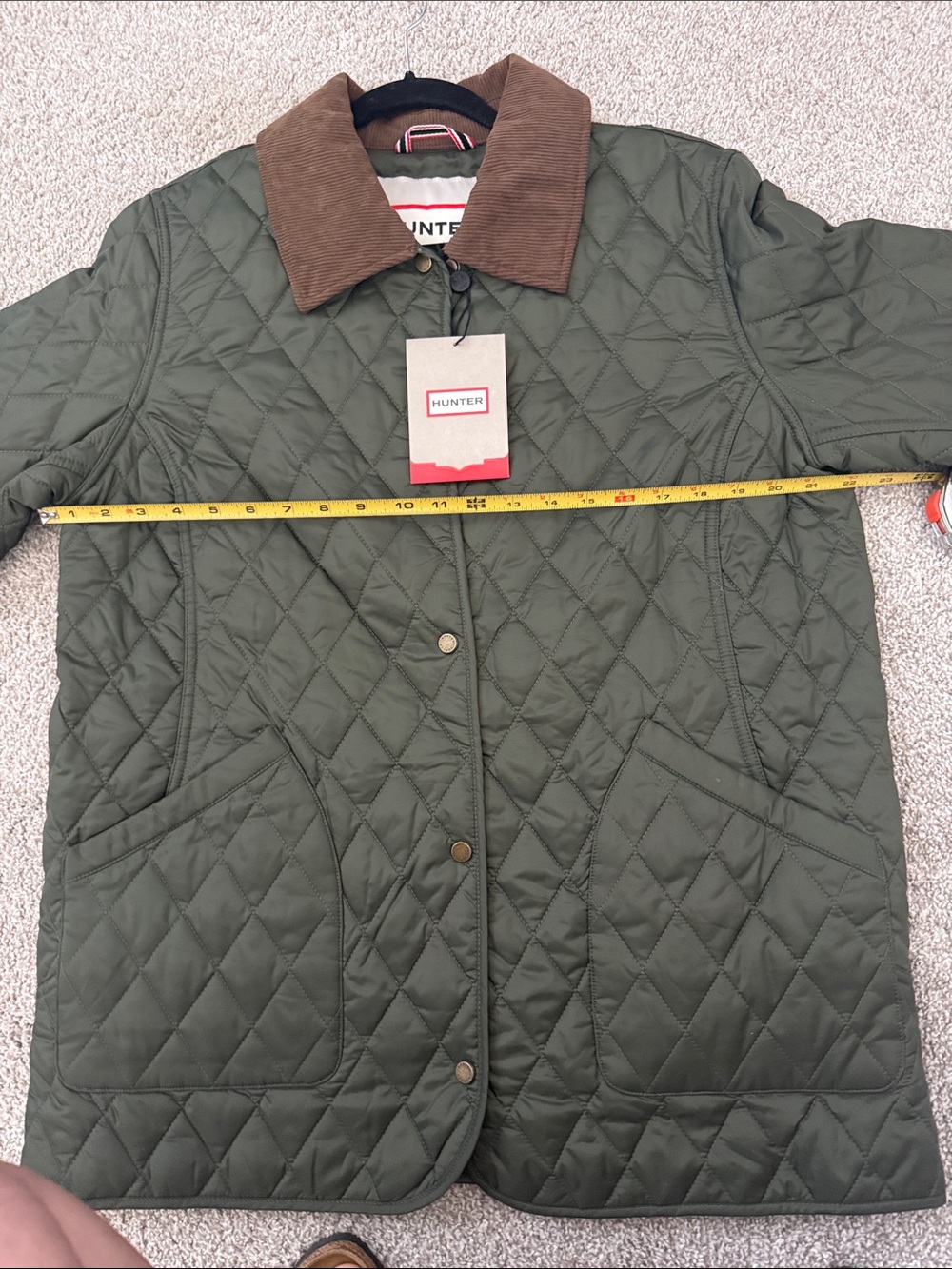 Hunter Quilted Olive Green Rachel jacket with Brown Corduroy Collar - Picture 4 of 10